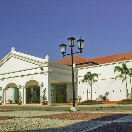 Ilocos Norte Hotel & Convention Center 拉瓦格 外观 照片