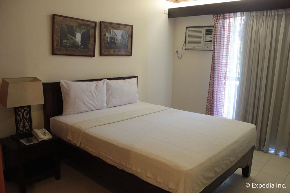 Ilocos Norte Hotel & Convention Center 拉瓦格 外观 照片