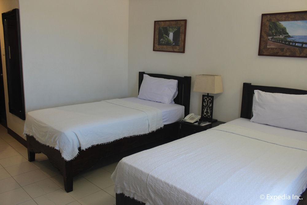 Ilocos Norte Hotel & Convention Center 拉瓦格 外观 照片