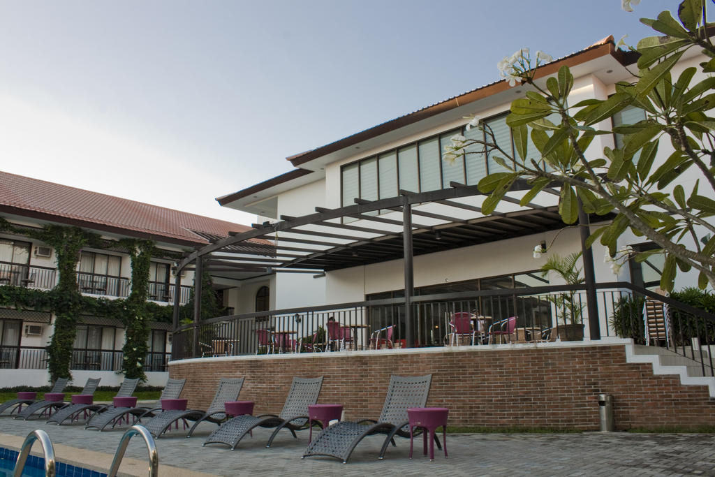 Ilocos Norte Hotel & Convention Center 拉瓦格 外观 照片