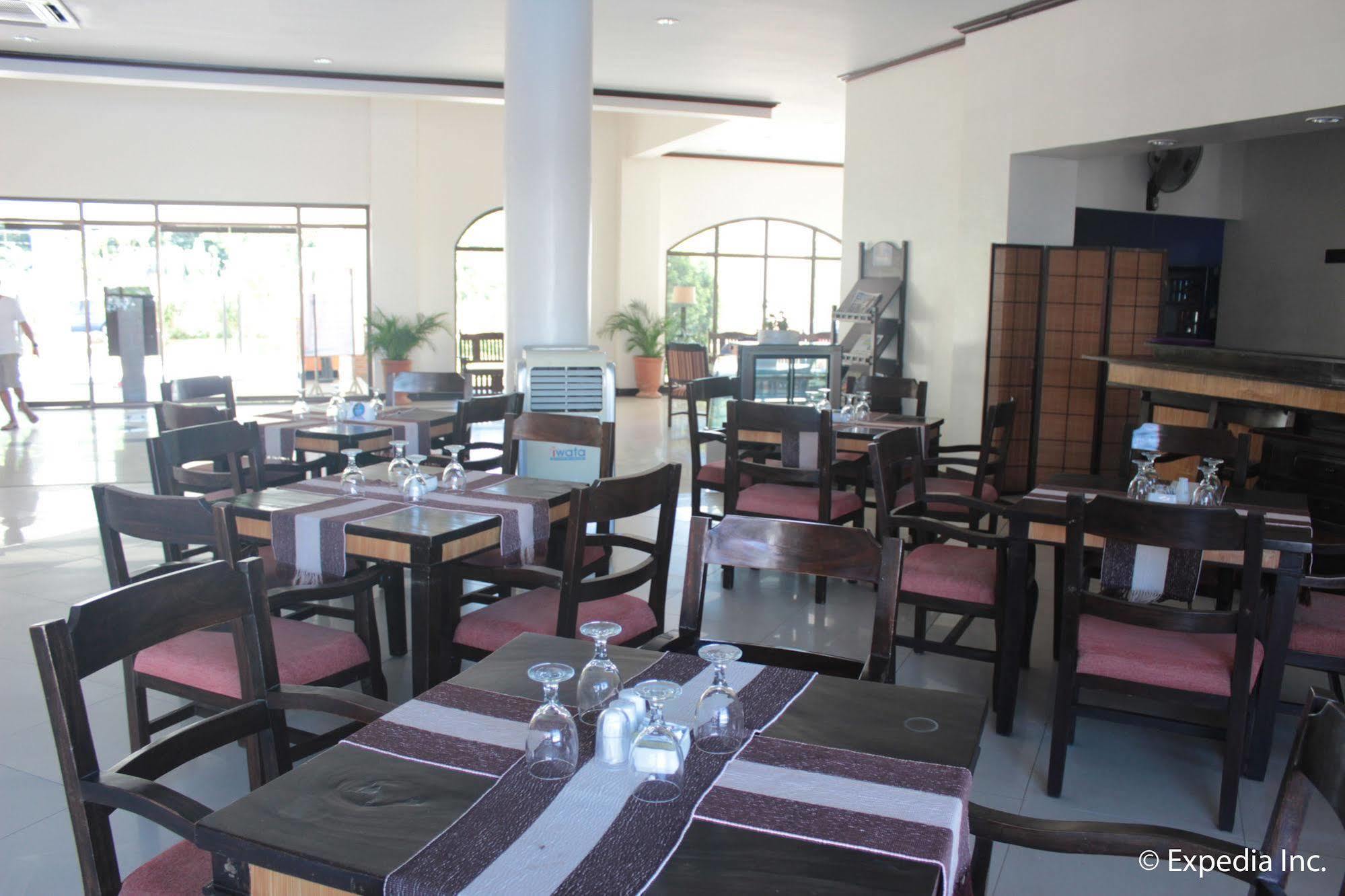 Ilocos Norte Hotel & Convention Center 拉瓦格 外观 照片